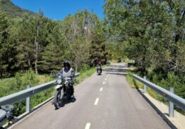 PIRINEOS ONROAD EN ROYAL ENFIELD HIMALAYAN 450 MAYO